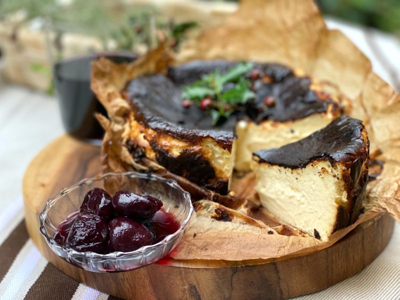 ブルーチーズ香るバスク風チーズケーキ 簡単だけどワインに合う プロ直伝のレシピ Wine マガジン